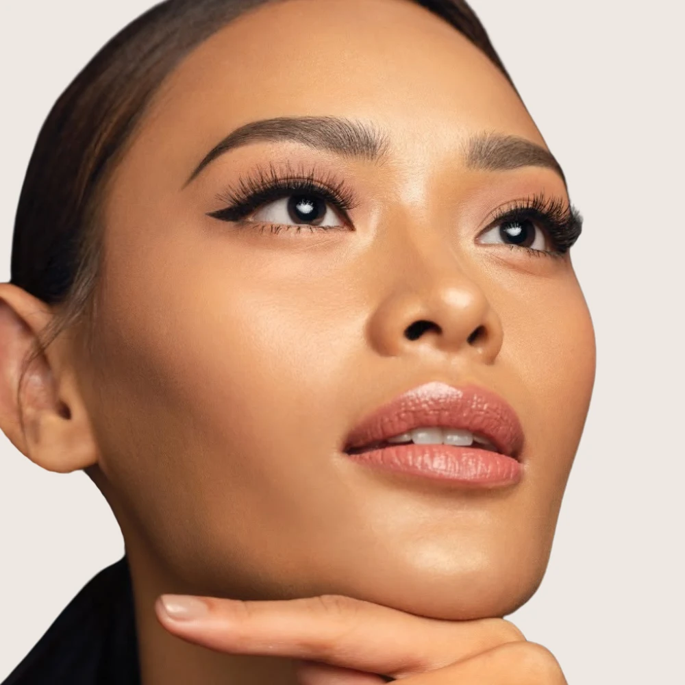 Teviant complexion artistry with luminous skin